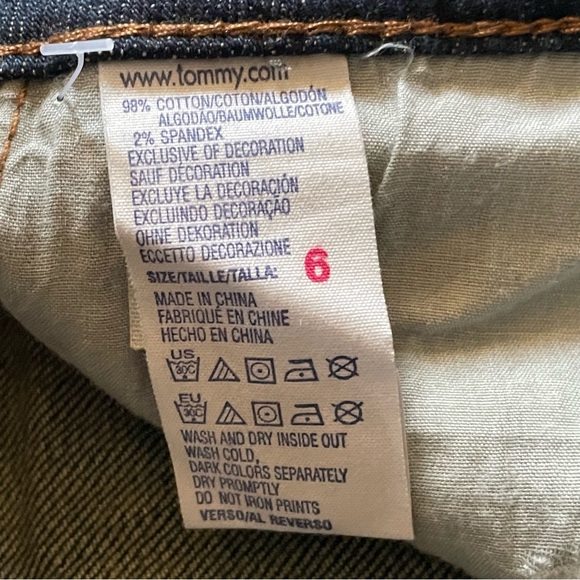 Tommy Hilfiger Boyfriend Jeans Stretch Cropped Dark Wash Blue Denim, Size 6 - Picture 9 of 10